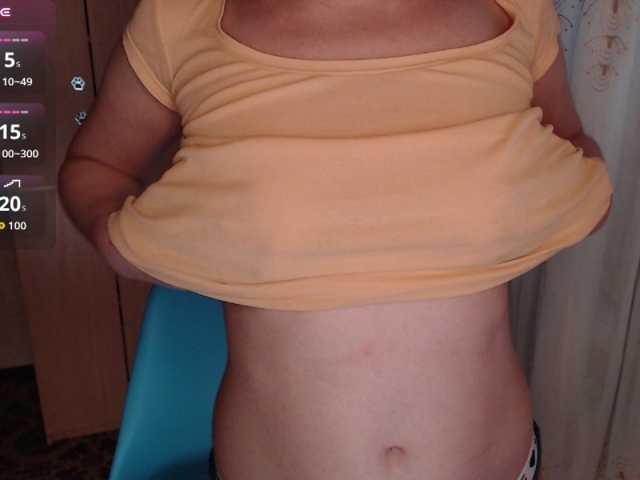 Julia99 live cam on BongaCams