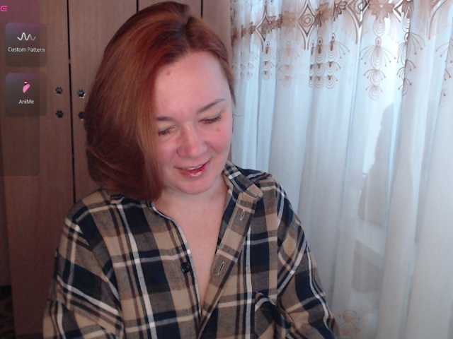 Julia99 live cam preview
