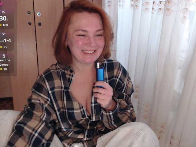 Julia99 live cam on BongaCams
