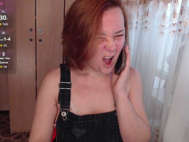Julia99 live cam preview