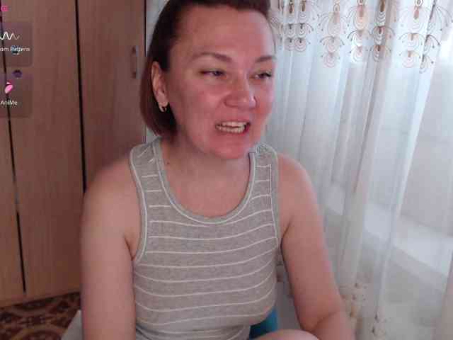 Julia99 webcam