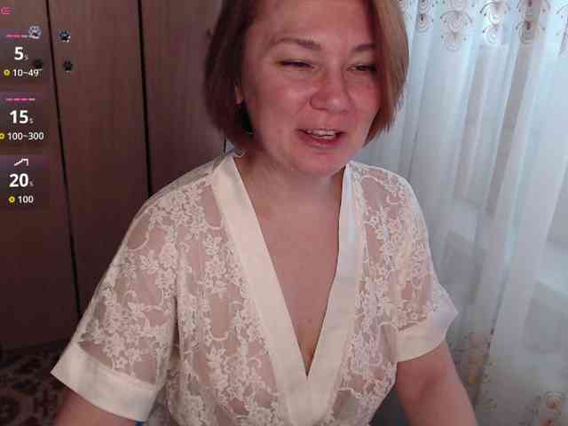Julia99 webcam