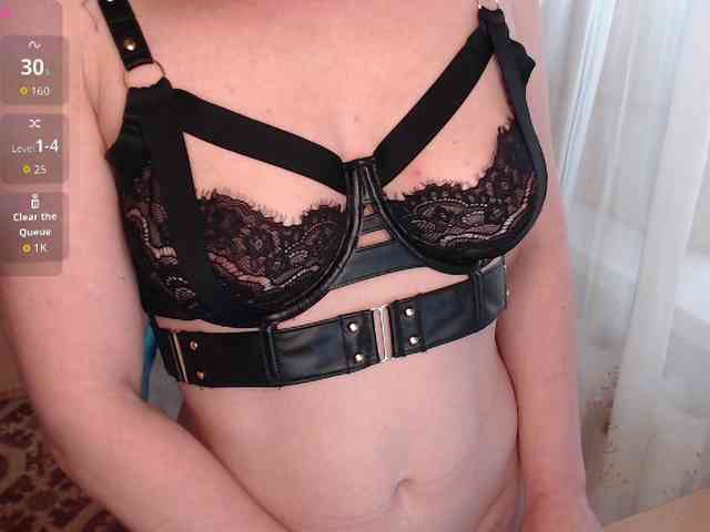 Julia99 webcam