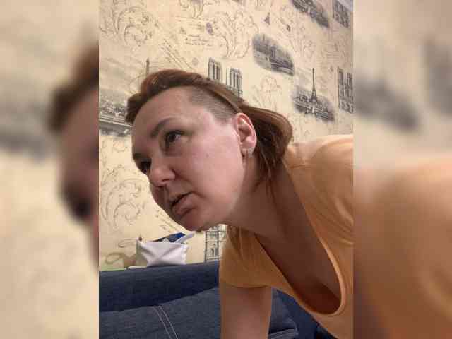 Julia99 webcam