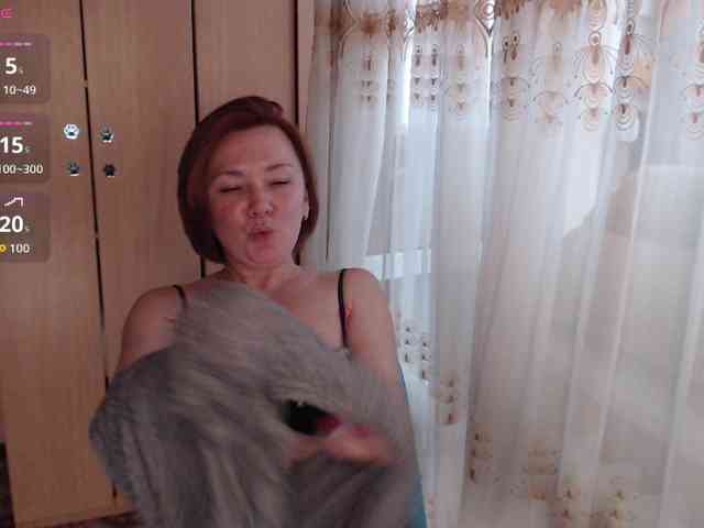 Julia99 webcam