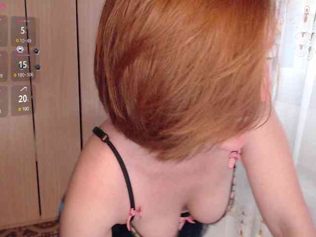 Julia99 webcam