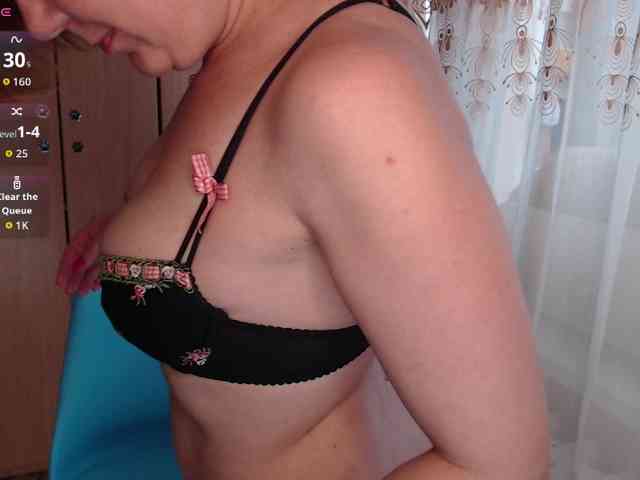 Julia99 webcam