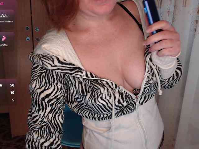 Julia99 webcam