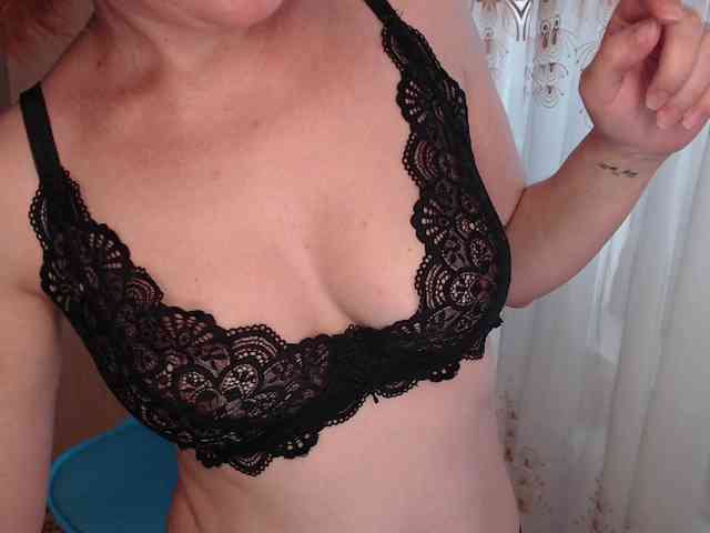 Julia99 webcam
