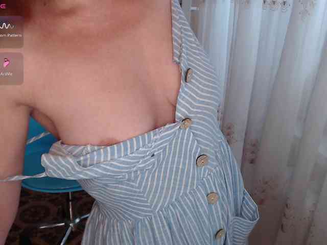 Julia99 webcam