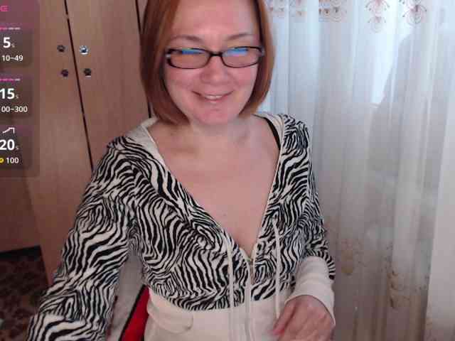 Julia99 webcam