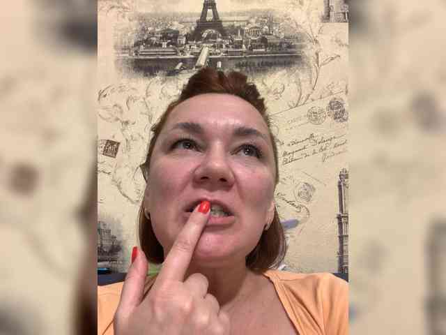 Julia99 webcam