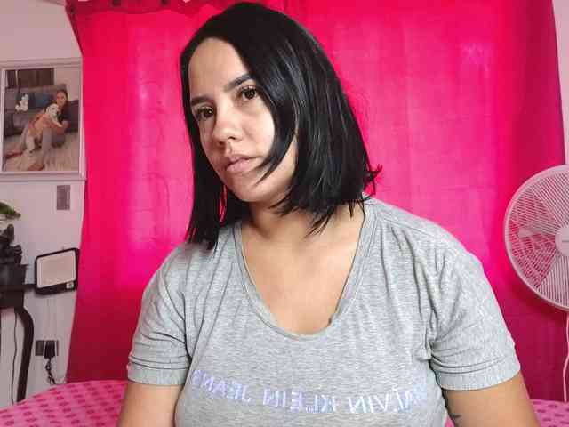 Tatiana-Blare webcam