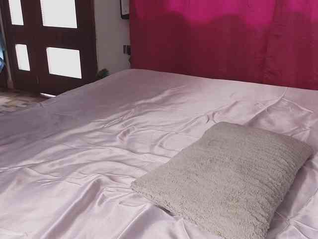 Tatiana-Blare webcam