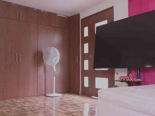 Tatiana-Blare webcam