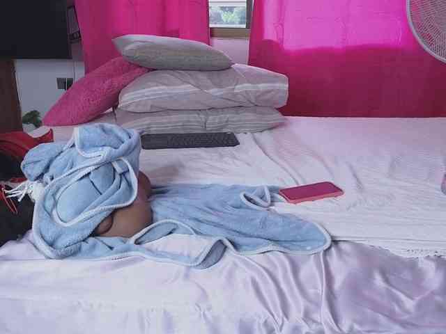Tatiana-Blare webcam