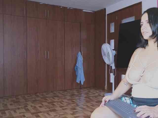 Tatiana-Blare webcam