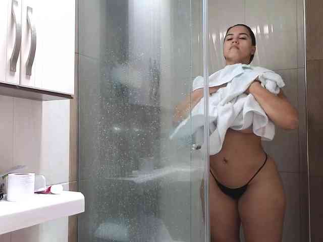 Tatiana-Blare webcam