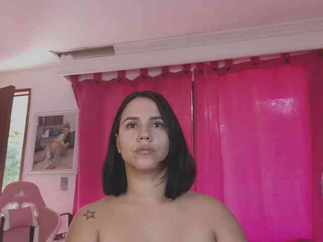 Tatiana-Blare webcam