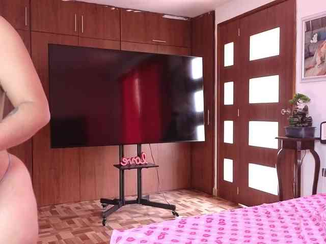 Tatiana-Blare webcam