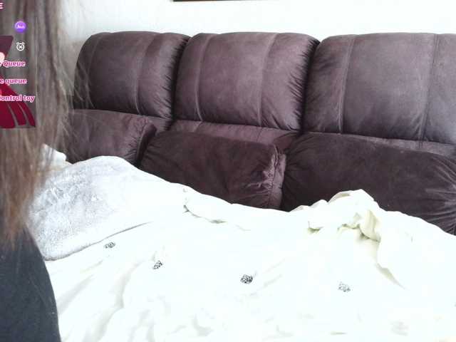 Ladiimia live cam on BongaCams