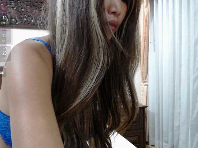 Ladiimia live cam on BongaCams