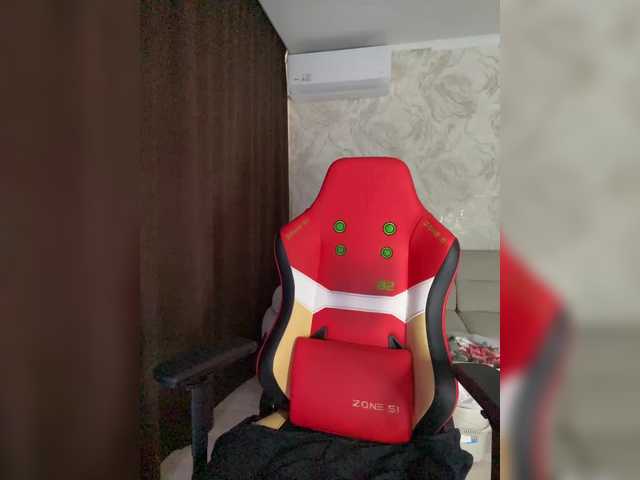 LolaFox's BongaCams show and profile