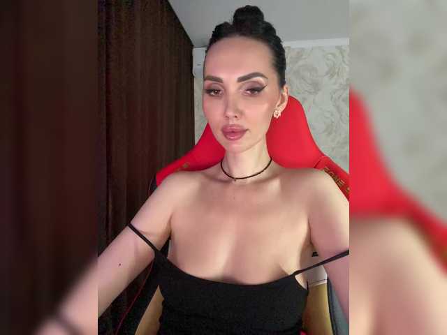 LolaFox's BongaCams show and profile