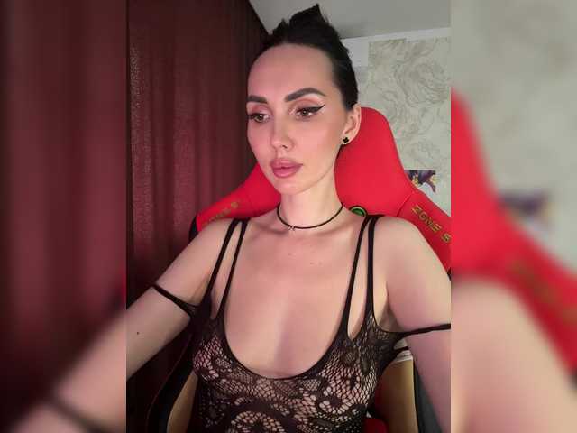  LolaFox chat room