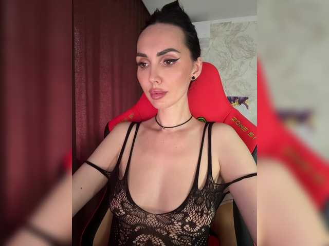 LolaFox chat room