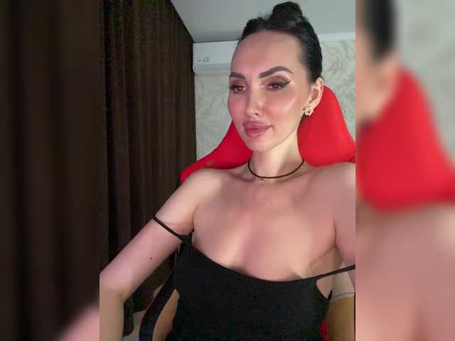 LolaFox's BongaCams show and profile