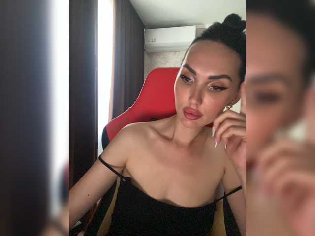 Anna-Dzhiganovna live webcam show