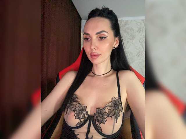  LolaFox chat room