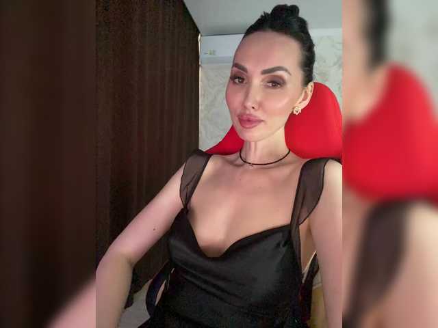 LolaFox's BongaCams show and profile