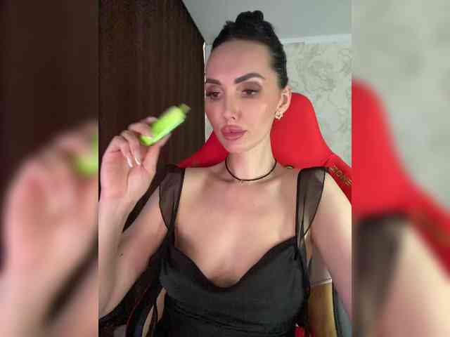 Anna-Dzhiganovna webcam