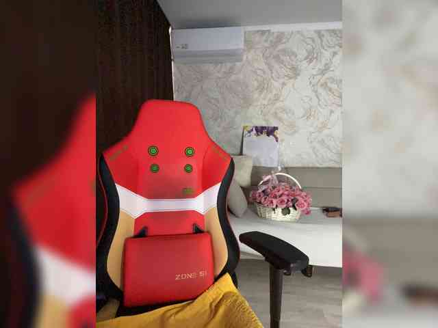 Anna-Dzhiganovna webcam