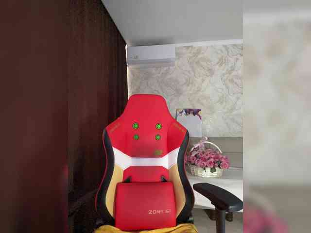 Модель: Anna-Dzhiganovna