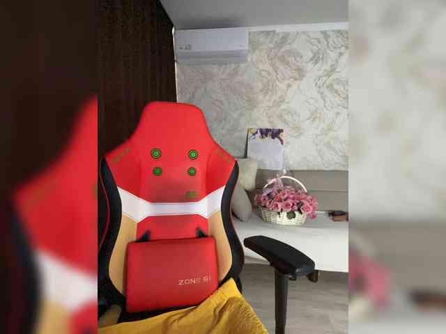 Anna-Dzhiganovna webcam