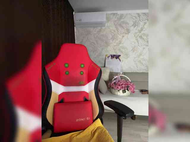 Anna-Dzhiganovna webcam