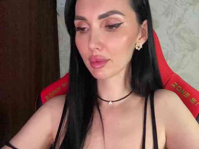 Модель: Anna-Dzhiganovna