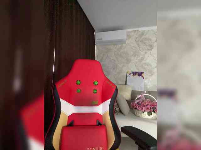 Anna-Dzhiganovna webcam