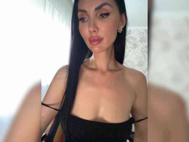 Модель: Anna-Dzhiganovna
