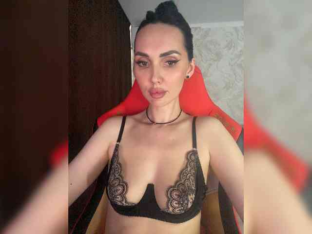 Модель: Anna-Dzhiganovna