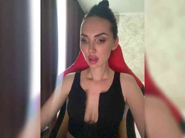 Anna-Dzhiganovna webcam