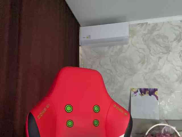 Anna-Dzhiganovna webcam