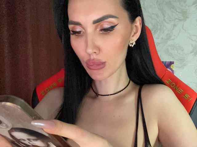 Anna-Dzhiganovna webcam