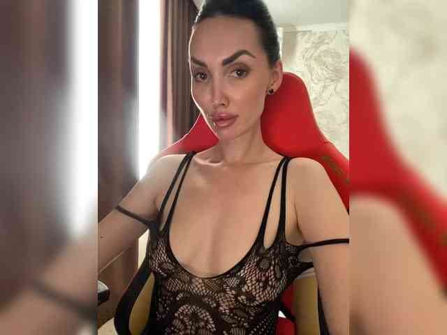 LolaFox Sex Cam Show
