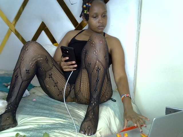 Just-for-you live cam on BongaCams