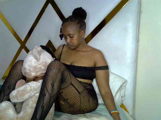 Just-for-you Live Webcam on BongaCams