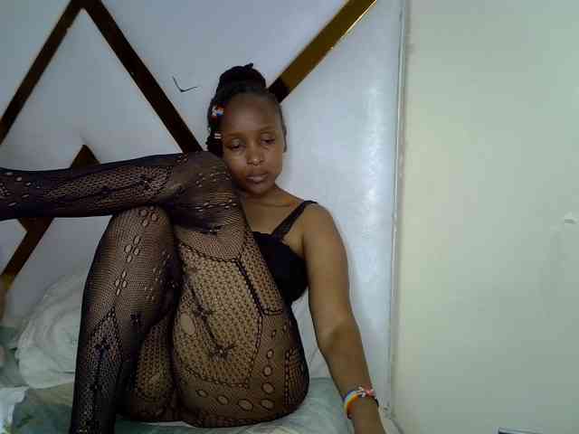 Just-for-you Live Webcam on BongaCams